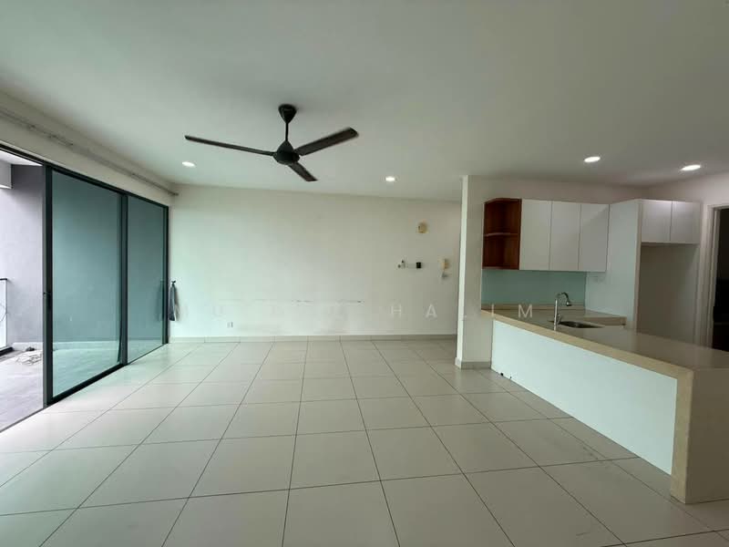 Condominium for Rent at Cristal Serin Residence - Mu'izz Halim - Living Room - PropertyGuru.com.my