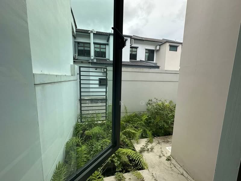 Rumah Teres 2-Tingkat untuk Disewa di Taman Mount Austin (Tebrau) - Jensen Goh - Exterior - PropertyGuru.com.my