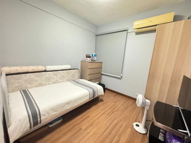 Kondominium untuk Dijual di First Residence (Residensi Unggul) - Chloe Kok - Bedroom - PropertyGuru.com.my