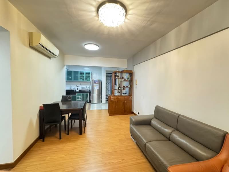 Kondominium untuk Dijual di First Residence (Residensi Unggul) - Chloe Kok - Living Room - PropertyGuru.com.my