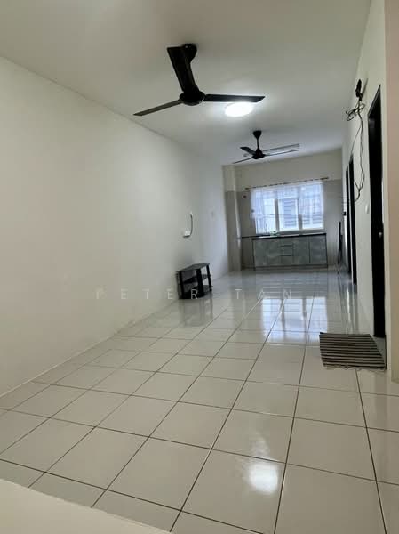 Townhouse for Rent in Cybersouth (Dengkil) - Peter Tan - Living Room - PropertyGuru.com.my