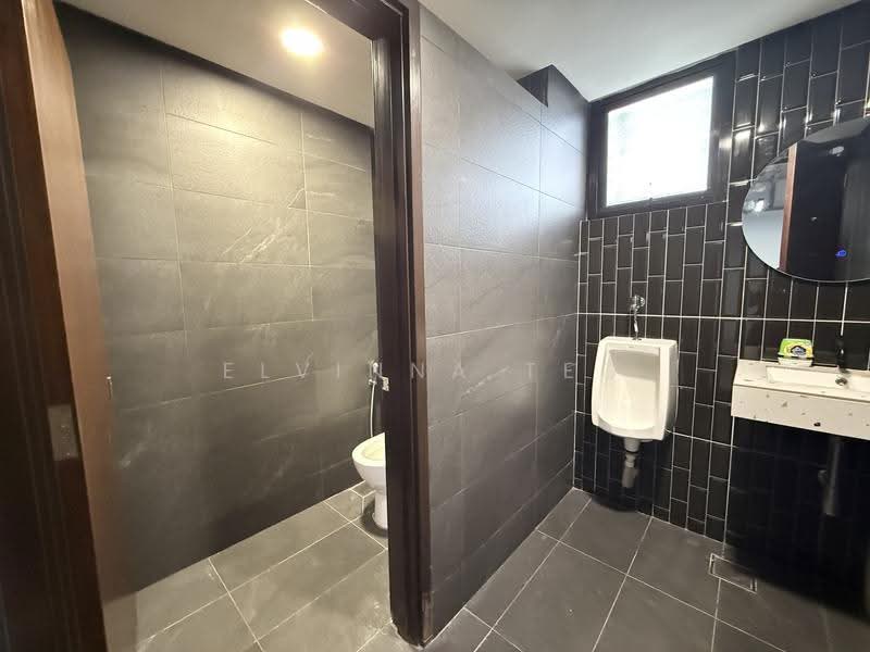 Pejabat untuk Disewa di Mid Valley City (Kuala Lumpur) - Elvinna Teo - Washroom - PropertyGuru.com.my