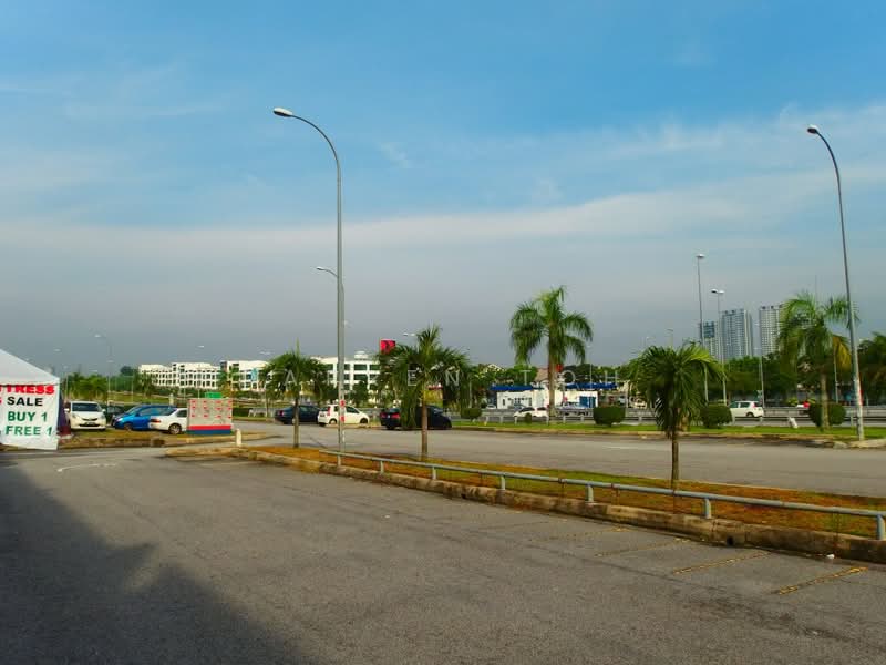 Shop / Office for Sale in D'alpinia (Puchong) - Darren Toh - Exterior - PropertyGuru.com.my