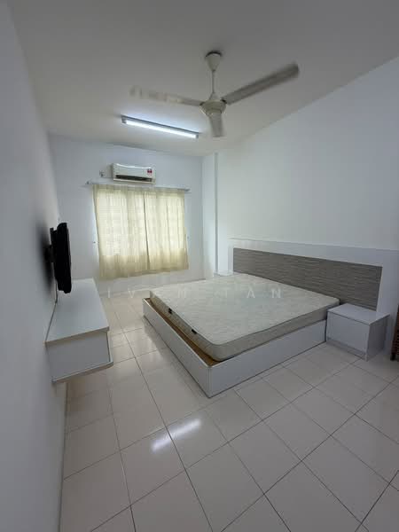 Pangsapuri untuk Dijual di Villa Dahlia - Ivan Tan - Bedroom - PropertyGuru.com.my