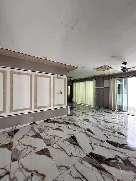 Bungalow House for Sale in Senibong (Permas Jaya) - Ms Tham - Living Room - PropertyGuru.com.my