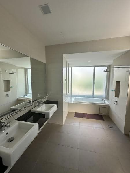 Bungalow House for Sale in Senibong (Permas Jaya) - Ms Tham - Bathroom - PropertyGuru.com.my