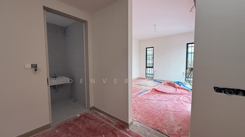 Semi-Detached House for Sale in TTDI Grove (Kajang) - Denver Sin - Bathroom - PropertyGuru.com.my