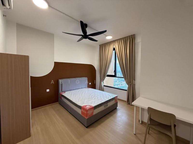 Kediaman Servis untuk Disewa di BeCentral @ i-City - Abigail Tee - Bedroom - PropertyGuru.com.my