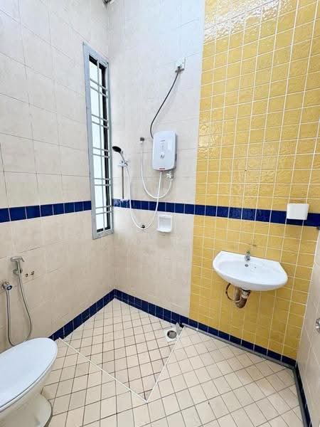 Rumah Teres 1-Tingkat untuk Dijual di Taman Puteri Wangsa (Ulu Tiram) - Yik Tat - Bathroom - PropertyGuru.com.my