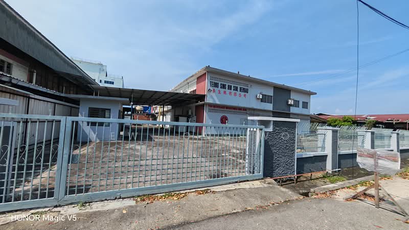Factory for Rent in Bandar Baru Nilai (Nilai) - Yew Long Woi - Exterior - PropertyGuru.com.my