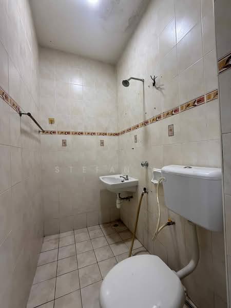 2-storey Terraced House for Sale in Johor Bahru (Johor) - Stefan Yu - Bathroom - PropertyGuru.com.my
