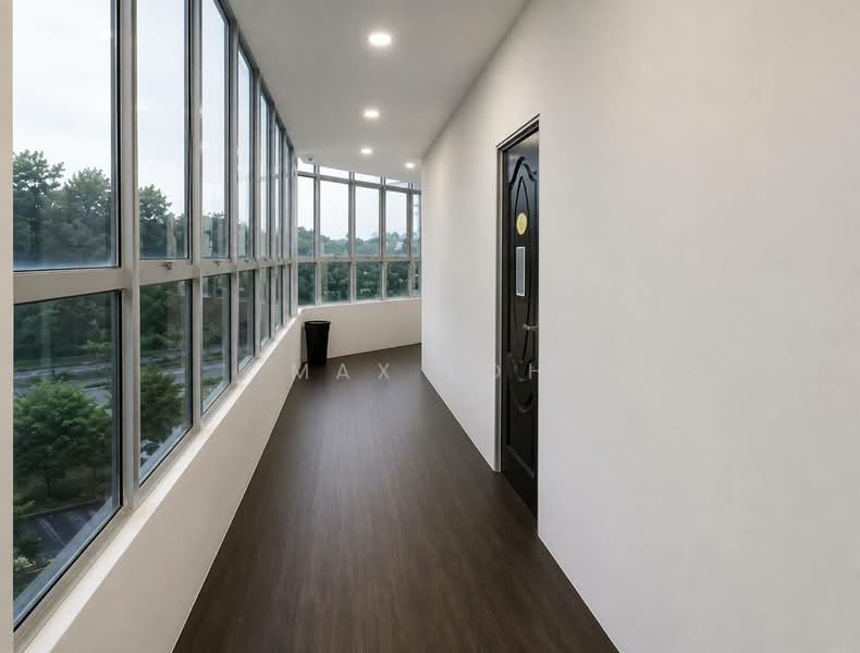 Shop for Rent in Austin Heights (Tebrau) - Max Loh - Corridor - PropertyGuru.com.my