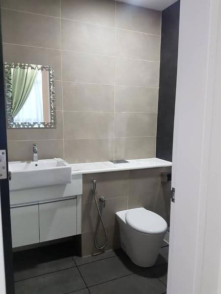 Kediaman Servis untuk Disewa di Setia Sky 88 - Winss Su - Bathroom - PropertyGuru.com.my