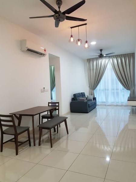 Kediaman Servis untuk Disewa di Setia Sky 88 - Winss Su - Living Room - PropertyGuru.com.my