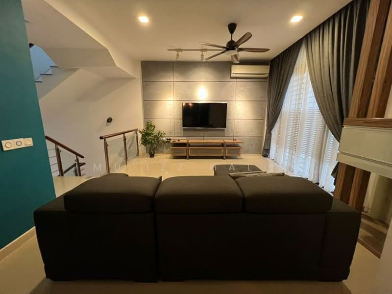 Rumah Teres 3-Tingkat untuk Disewa di Cyberjaya (Selangor) - Mu'izz Halim - Living Room - PropertyGuru.com.my