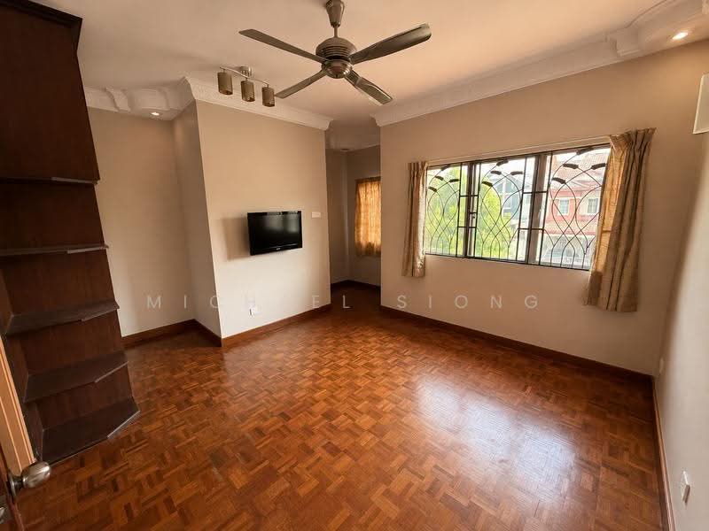 2-storey Terraced House for Rent in Kota Emerald (Rawang) - Michael Siong - Living Room - PropertyGuru.com.my
