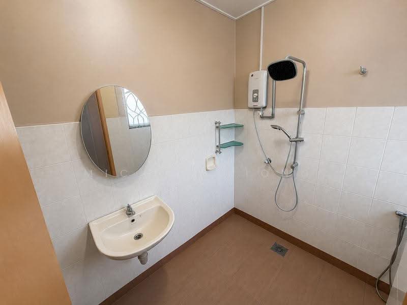 2-storey Terraced House for Rent in Kota Emerald (Rawang) - Michael Siong - Bathroom - PropertyGuru.com.my