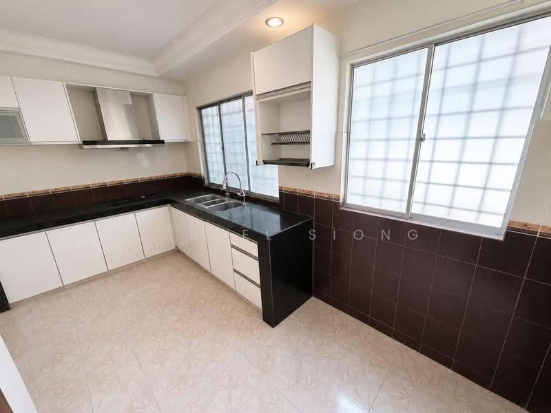 2-storey Terraced House for Rent in Kota Emerald (Rawang) - Michael Siong - Kitchen - PropertyGuru.com.my