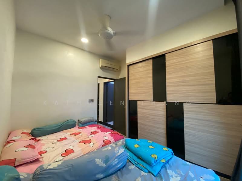 Kondominium untuk Dijual di The Henge - Kathreen Thang - Bedroom - PropertyGuru.com.my