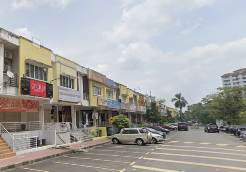 Kedai untuk Disewa di Taman Bukit Serdang (Seri Kembangan) - Kelton Seet - Exterior - PropertyGuru.com.my