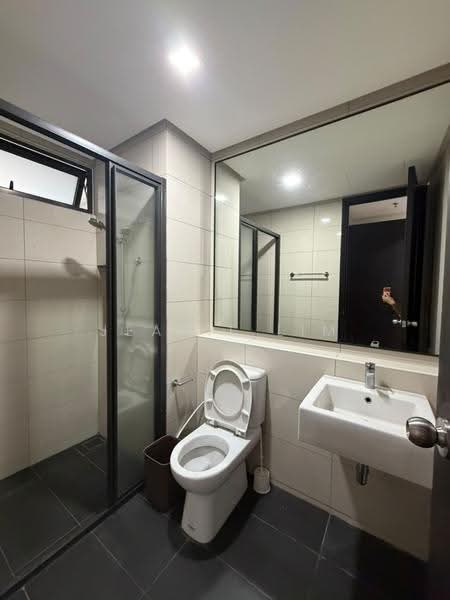 Kediaman Servis untuk Disewa di The Tamarind - Jeanie Lim - Bathroom - PropertyGuru.com.my