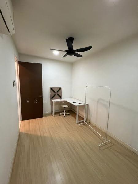 Service Residence for Sale at H2O Residences - Edmund Goh - Study - PropertyGuru.com.my