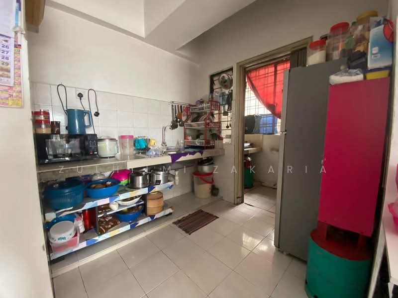Kondominium untuk Dijual di Vista Millennium Condominium - Zulhilmi Zakaria - Kitchen - PropertyGuru.com.my