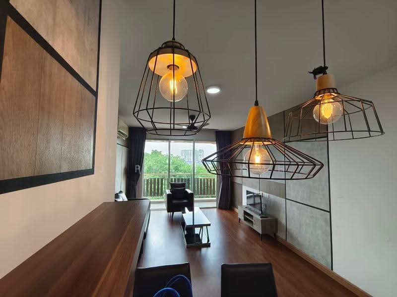 Pangsapuri untuk Dijual di KSL Residence @ Daya - Japheth Koh - Living Room - PropertyGuru.com.my