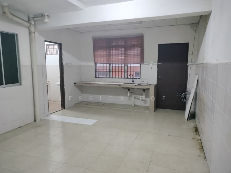 Rumah Teres 2-Tingkat untuk Dijual di Saujana Puchong (Puchong) - Jessica Hoe - Kitchen - PropertyGuru.com.my