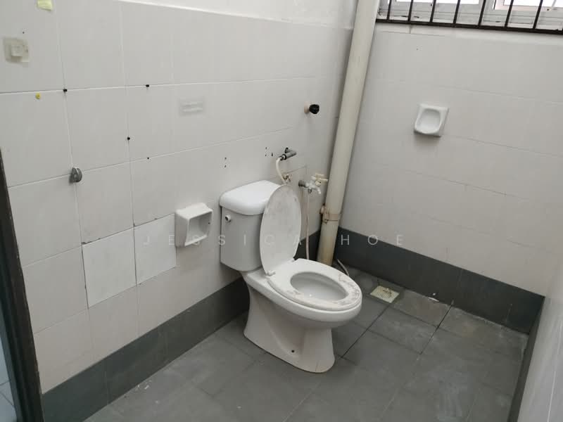 Rumah Teres 2-Tingkat untuk Dijual di Saujana Puchong (Puchong) - Jessica Hoe - Bathroom - PropertyGuru.com.my