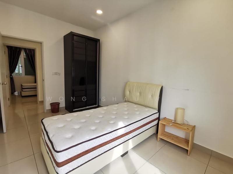 Kediaman Servis untuk Disewa di Meridin Bayvue Serviced Apartment - Wong Shau Wei - Bedroom - PropertyGuru.com.my