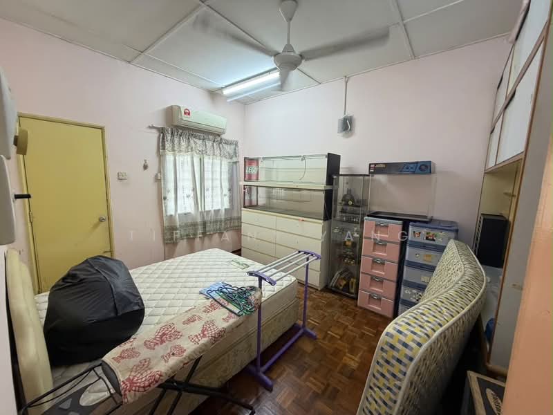 2-storey Terraced House for Sale in Rawang Perdana 2 (Rawang) - Tiffany Yang - Bedroom - PropertyGuru.com.my