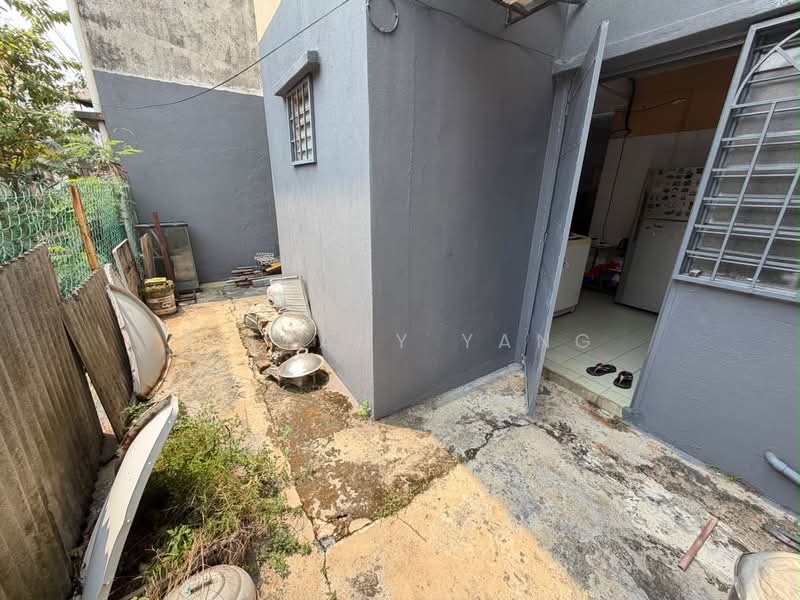 2-storey Terraced House for Sale in Rawang Perdana 2 (Rawang) - Tiffany Yang - Backyard - PropertyGuru.com.my