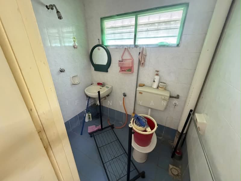 2-storey Terraced House for Sale in Rawang Perdana 2 (Rawang) - Tiffany Yang - Bilik Mandi - PropertyGuru.com.my