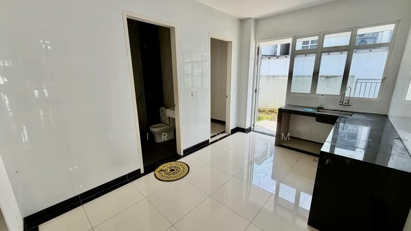 Cluster House for Rent in Setia Tropika (Johor Bahru) - Shirley Lim - Kitchen - PropertyGuru.com.my