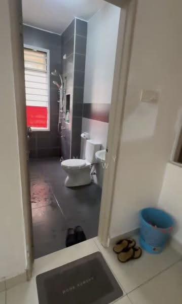 Rumah Kluster untuk Dijual di Taman Kempas Indah (Tebrau) - Annly Liew - Bathroom - PropertyGuru.com.my