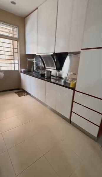 Rumah Kluster untuk Dijual di Taman Kempas Indah (Tebrau) - Annly Liew - Kitchen - PropertyGuru.com.my