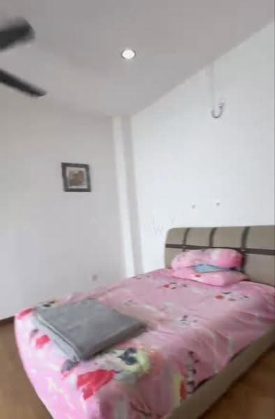 Rumah Kluster untuk Dijual di Taman Kempas Indah (Tebrau) - Annly Liew - Bedroom - PropertyGuru.com.my
