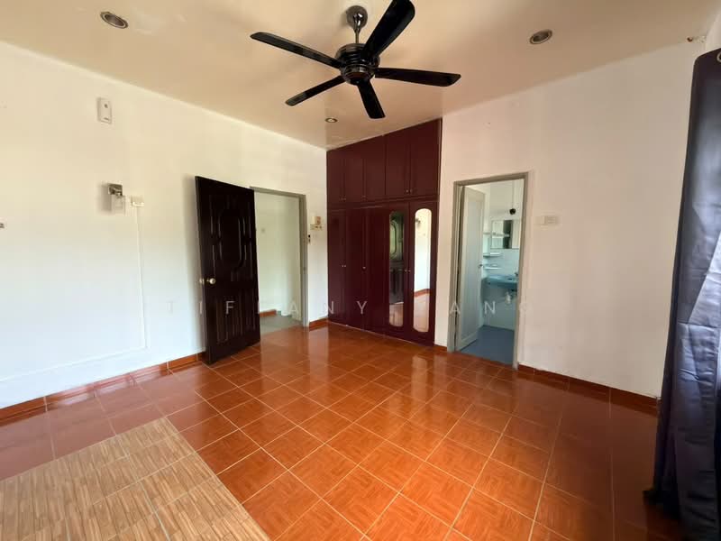 2-storey Terraced House for Sale in Taman Bukit Rawang Jaya (Rawang) - Tiffany Yang - Bedroom - PropertyGuru.com.my