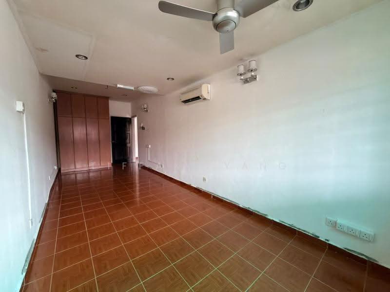 2-storey Terraced House for Sale in Taman Bukit Rawang Jaya (Rawang) - Tiffany Yang - Bilik Tidur - PropertyGuru.com.my