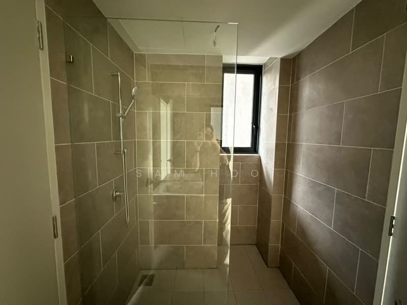 Kediaman Servis untuk Dijual di Est8 - Sam Hoo - Bathroom - PropertyGuru.com.my