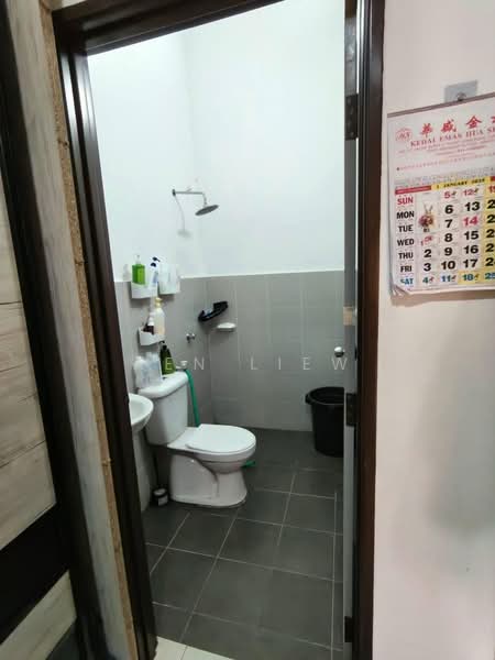 Rumah Teres 2-Tingkat untuk Dijual di Skudai (Johor) - Ken Liew - Bathroom - PropertyGuru.com.my