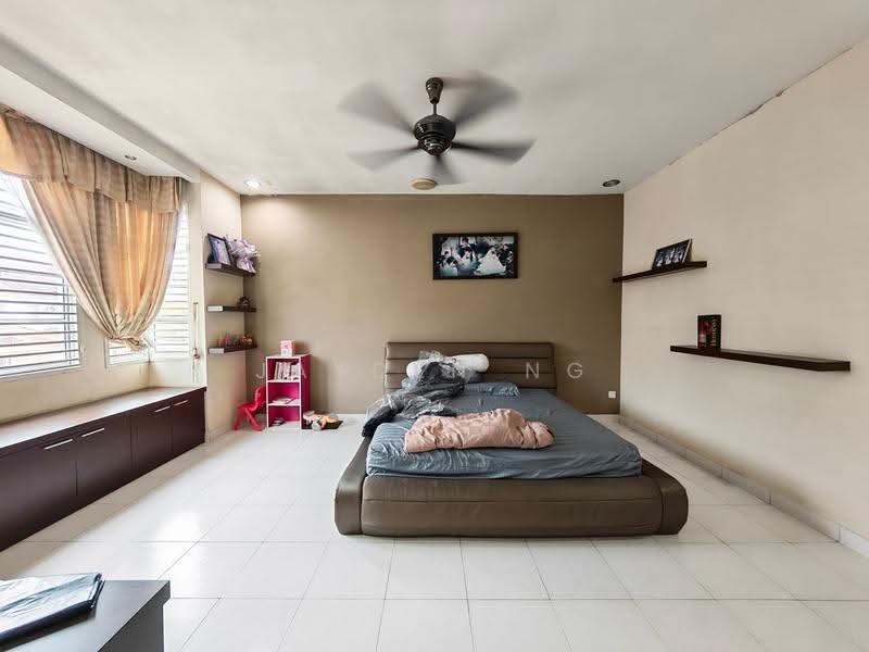 2-storey Terraced House for Sale in Taman Bestari Indah (Ulu Tiram) - Jayden Ng - Bedroom - PropertyGuru.com.my