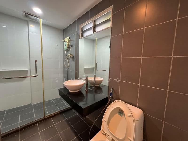 Condominium for Sale at Putra Place Condominium - Simon Ooi - Bathroom - PropertyGuru.com.my
