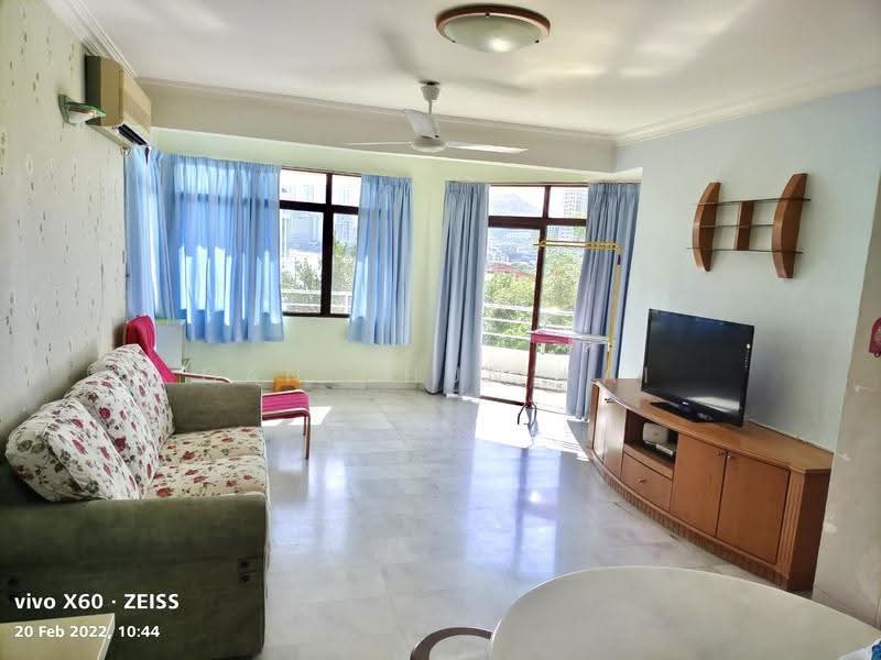 Condominium for Rent at Marina Tower (Ratu Mutiara) - Gan Chun Kai - Living Room - PropertyGuru.com.my