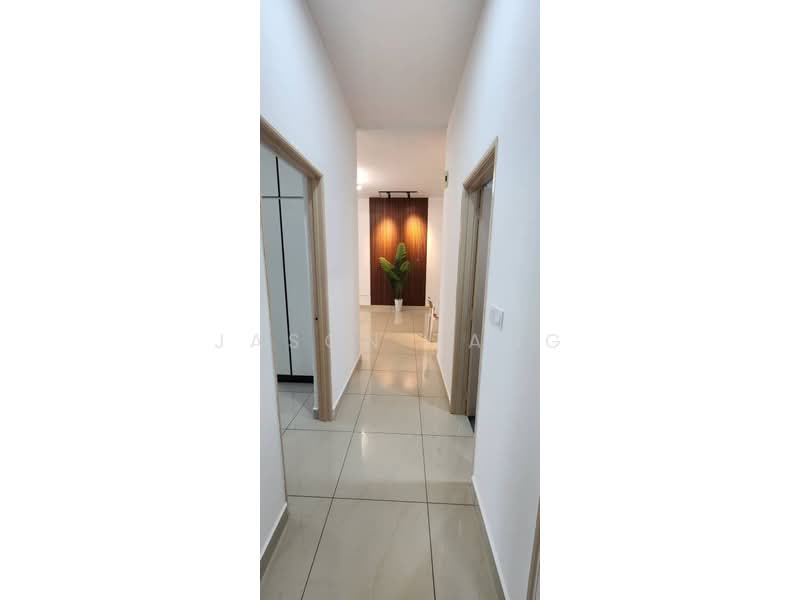 Kediaman Servis untuk Dijual di Pinnacle Tower - Jason Tang - Corridor - PropertyGuru.com.my