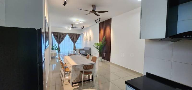 Kediaman Servis untuk Dijual di Pinnacle Tower - Jason Tang - Living Room - PropertyGuru.com.my