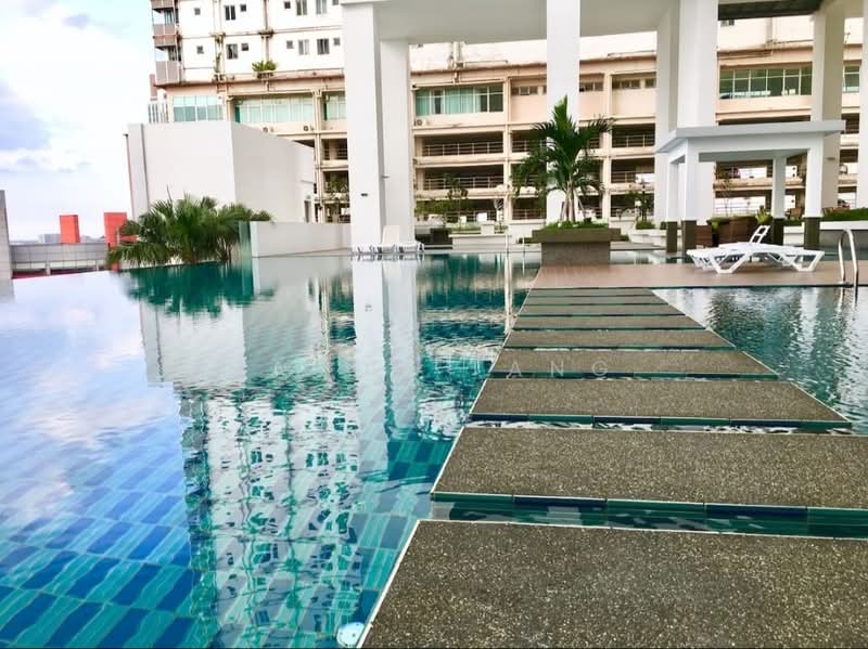 Kediaman Servis untuk Dijual di Pinnacle Tower - Jason Tang - Pool - PropertyGuru.com.my