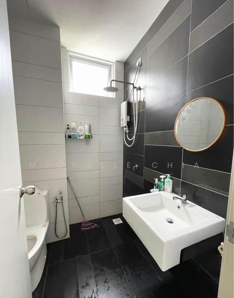 Kondominium untuk Dijual di The Sky @ Tripark - Michelle Chia - Bathroom - PropertyGuru.com.my