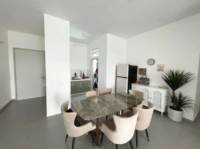 Kondominium untuk Dijual di The Sky @ Tripark - Michelle Chia - Dining Room - PropertyGuru.com.my
